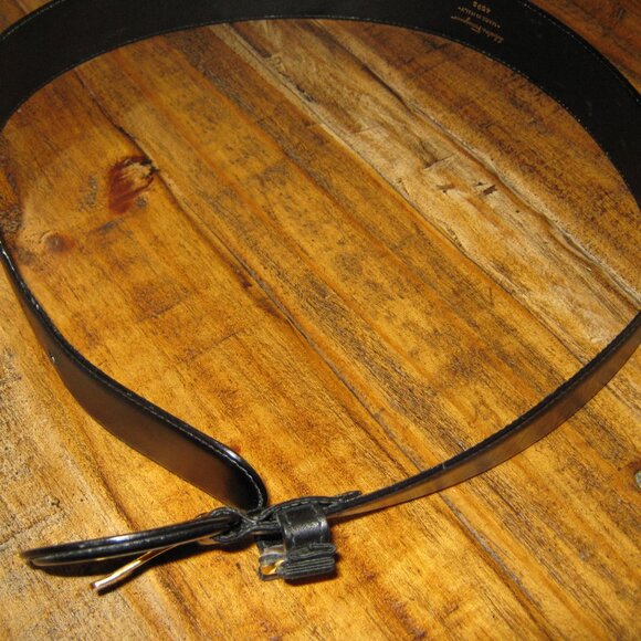 Authentic Vera Ferragamo Black Belt - Size L - Picture 5 of 5